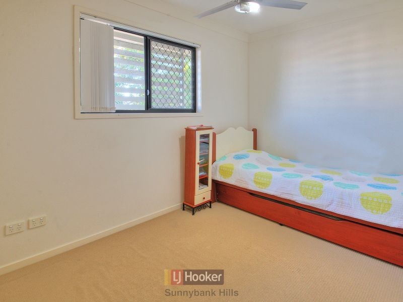 32 Gatling Road, Cannon Hill QLD 4170