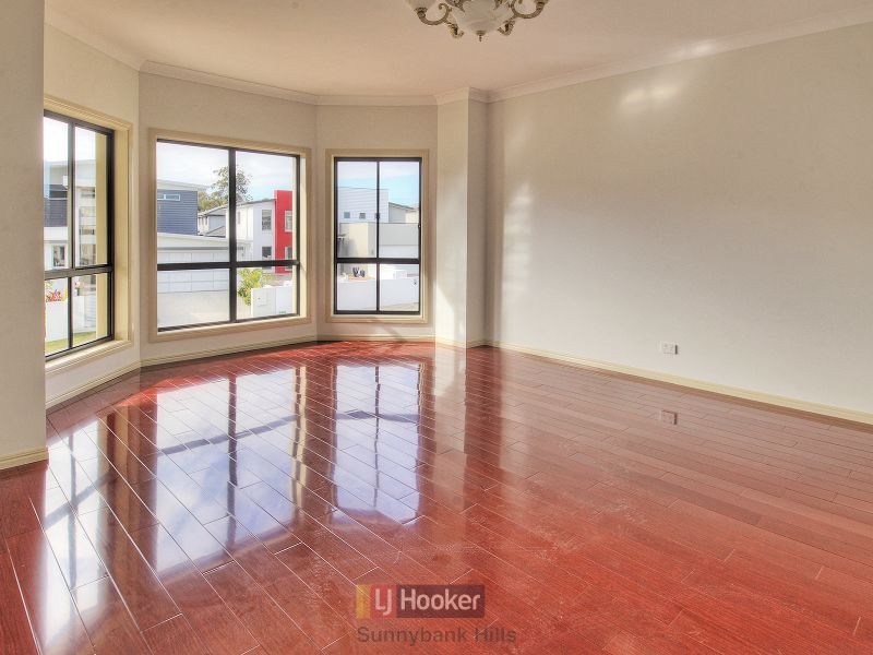 51 Hawthorn Circuit, Stretton QLD 4116