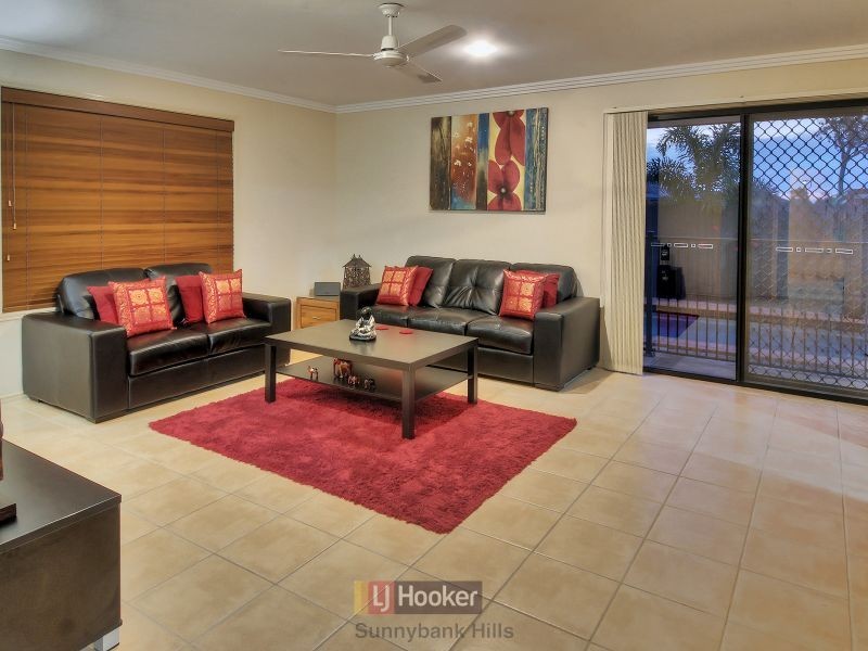 17 Murramarang Drive, Parkinson QLD 4115