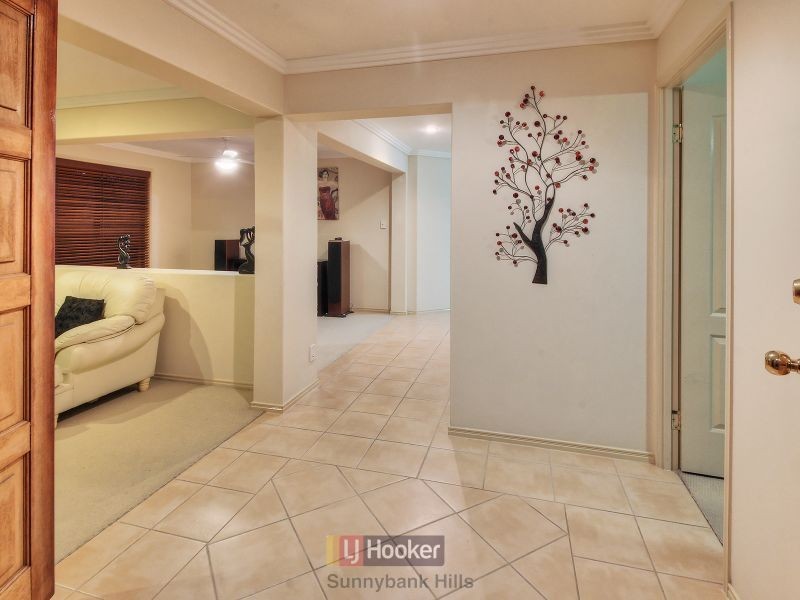 17 Murramarang Drive, Parkinson QLD 4115