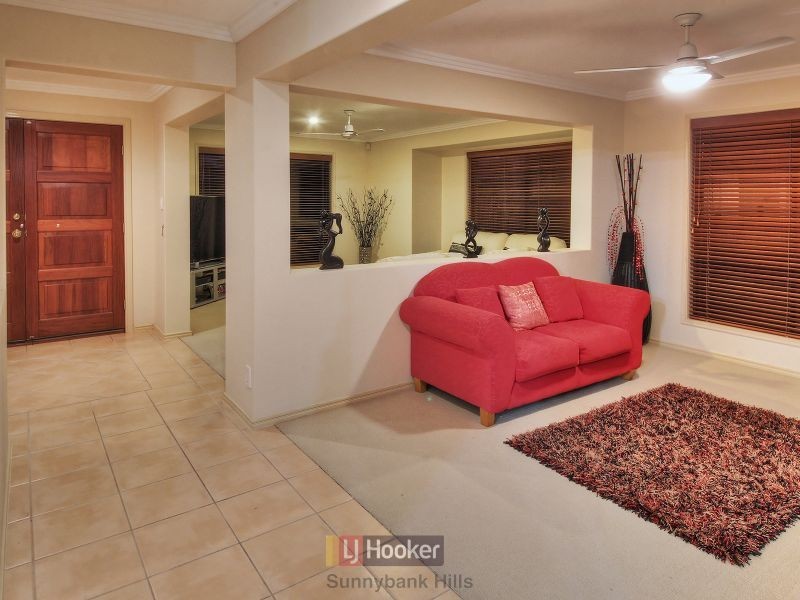 17 Murramarang Drive, Parkinson QLD 4115