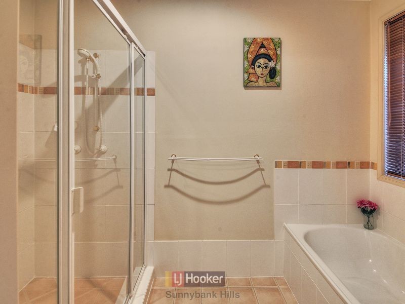 17 Murramarang Drive, Parkinson QLD 4115