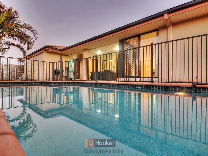 17 Murramarang Drive, Parkinson QLD 4115