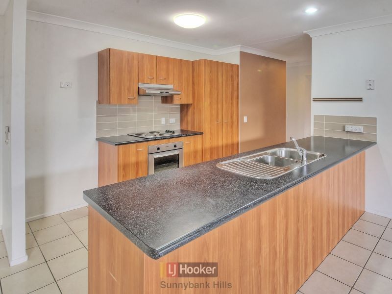 14 Mapelton Circuit, Parkinson QLD 4115