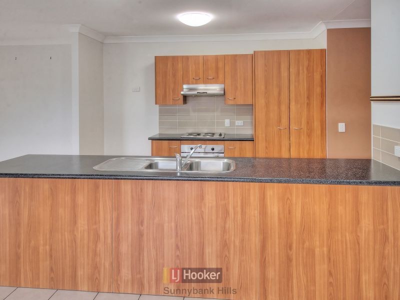 14 Mapelton Circuit, Parkinson QLD 4115