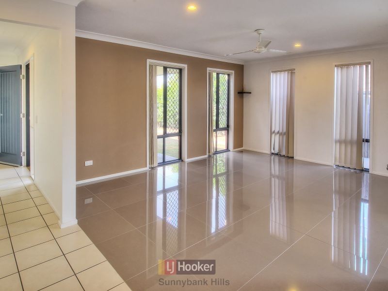 14 Mapelton Circuit, Parkinson QLD 4115