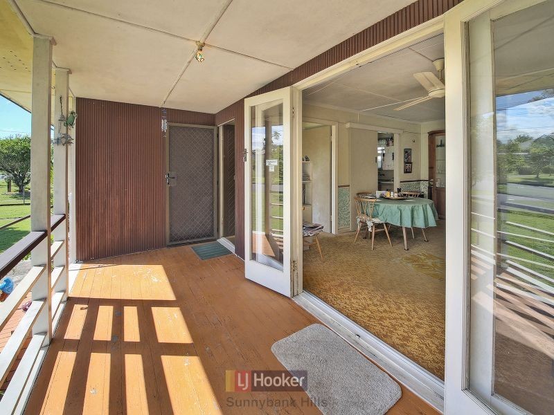 21 Bovey Street, Coopers Plains QLD 4108