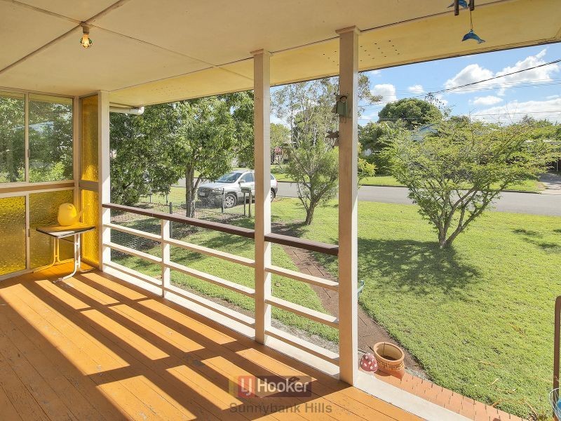 21 Bovey Street, Coopers Plains QLD 4108