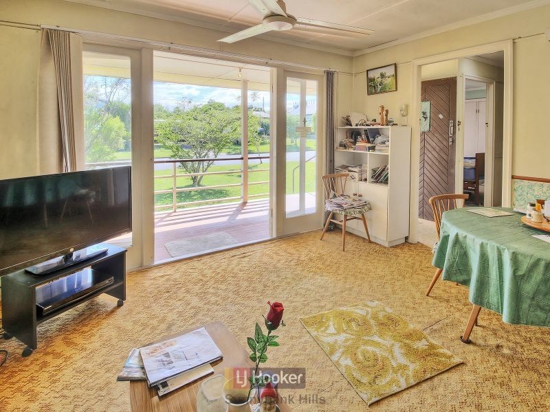 21 Bovey Street, Coopers Plains QLD 4108