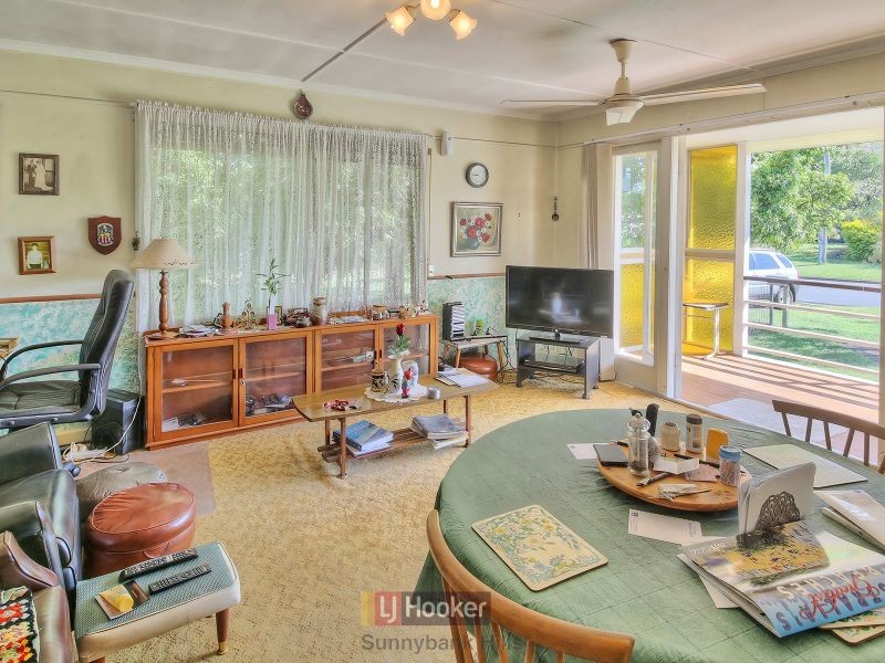 21 Bovey Street, Coopers Plains QLD 4108