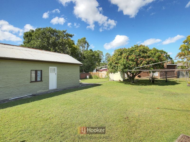 21 Bovey Street, Coopers Plains QLD 4108