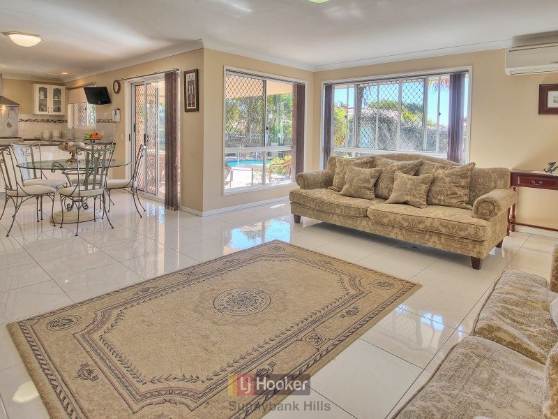 8 Radan Street, Sunnybank Hills QLD 4109