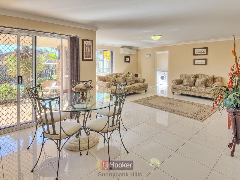 8 Radan Street, Sunnybank Hills QLD 4109