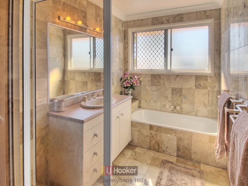 8 Radan Street, Sunnybank Hills QLD 4109