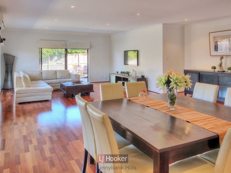 32 Khoo Place, Calamvale QLD 4116