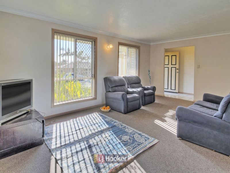 27 Yewleaf Place, Calamvale QLD 4116