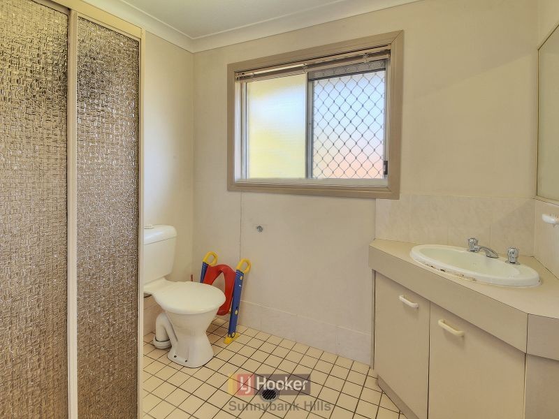 27 Yewleaf Place, Calamvale QLD 4116