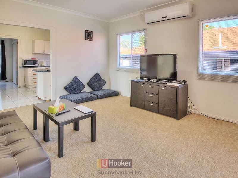 108 Bradman Street, Sunnybank Hills QLD 4109