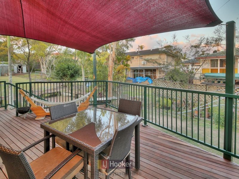 13 Nevern Street, Macgregor QLD 4109