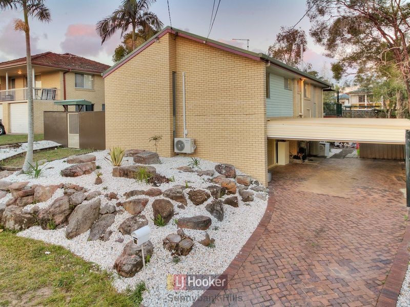 13 Nevern Street, Macgregor QLD 4109