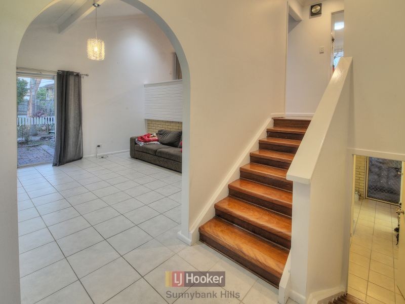 13 Nevern Street, Macgregor QLD 4109