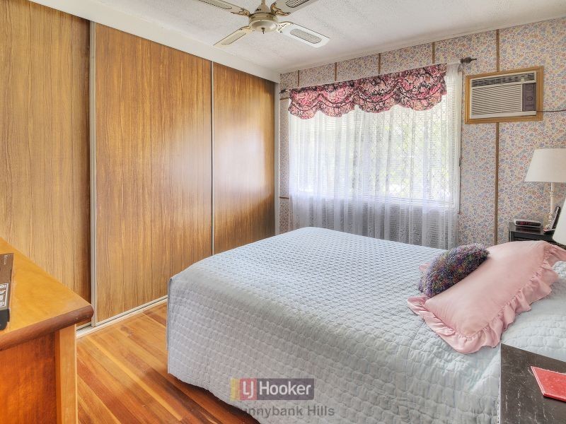24 Camelia Avenue, Logan Central QLD 4114