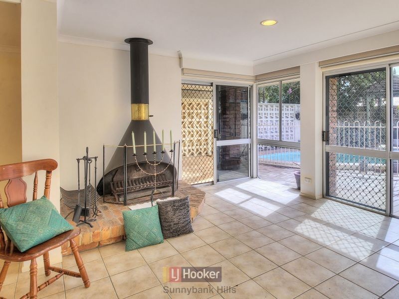 100 Dunedin Street, Sunnybank QLD 4109