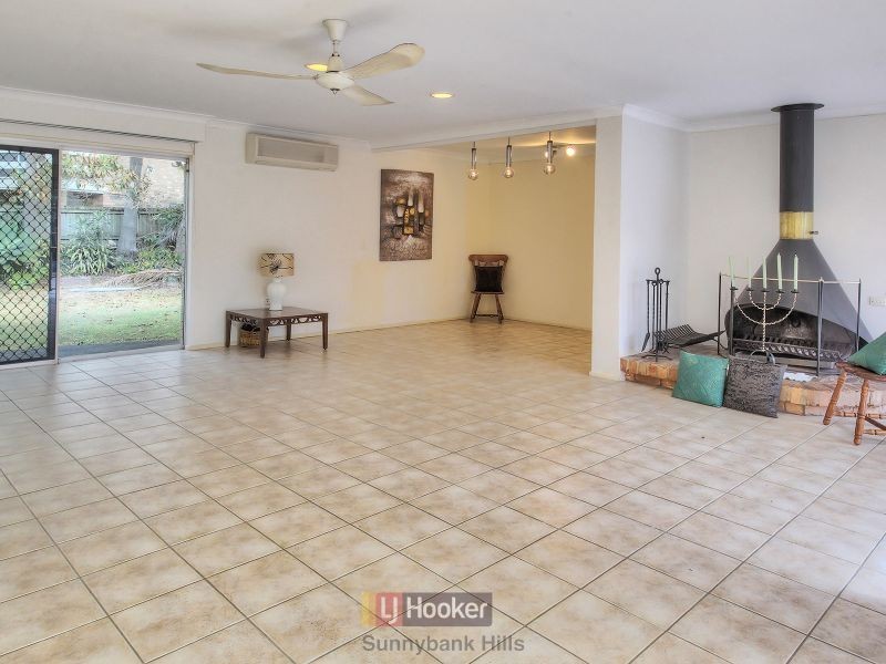 100 Dunedin Street, Sunnybank QLD 4109