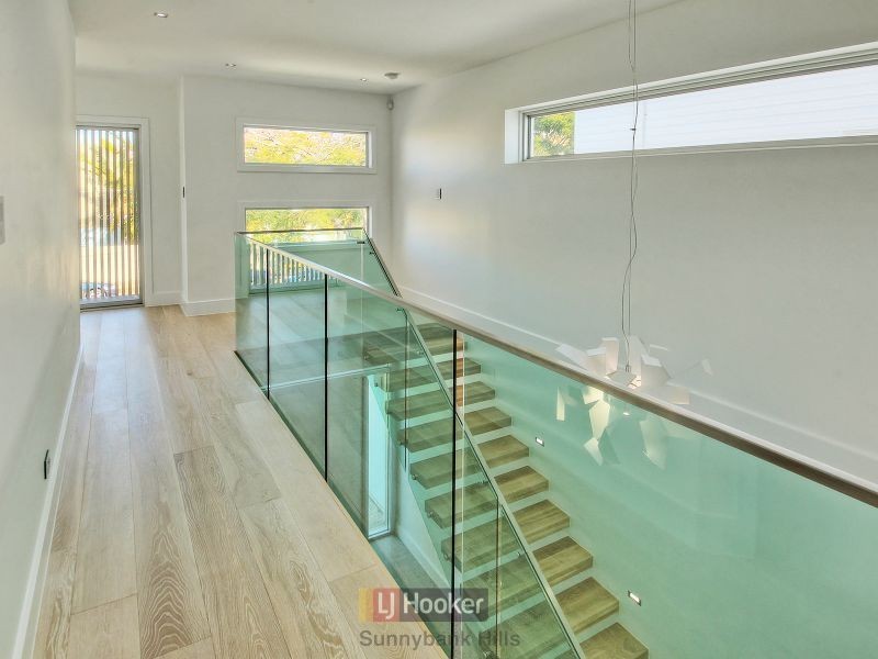 9 Cornell Street, Robertson QLD 4109