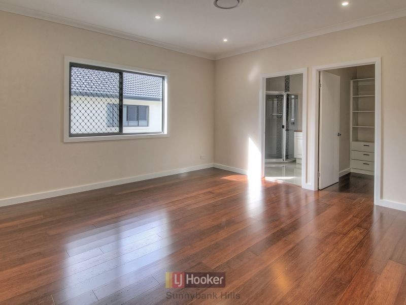 66 Hawthorn Circuit, Stretton QLD 4116