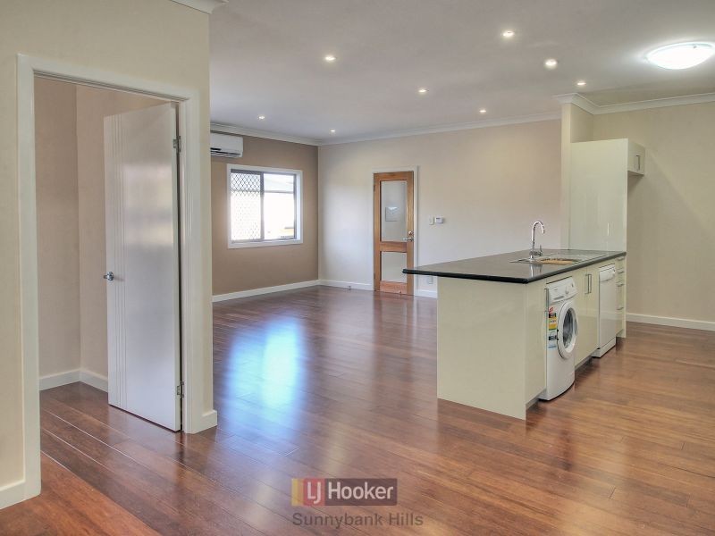 66 Hawthorn Circuit, Stretton QLD 4116