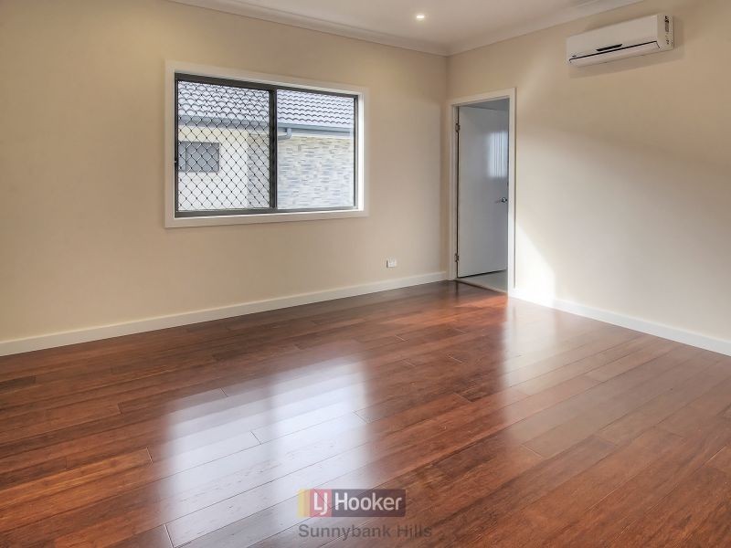 66 Hawthorn Circuit, Stretton QLD 4116