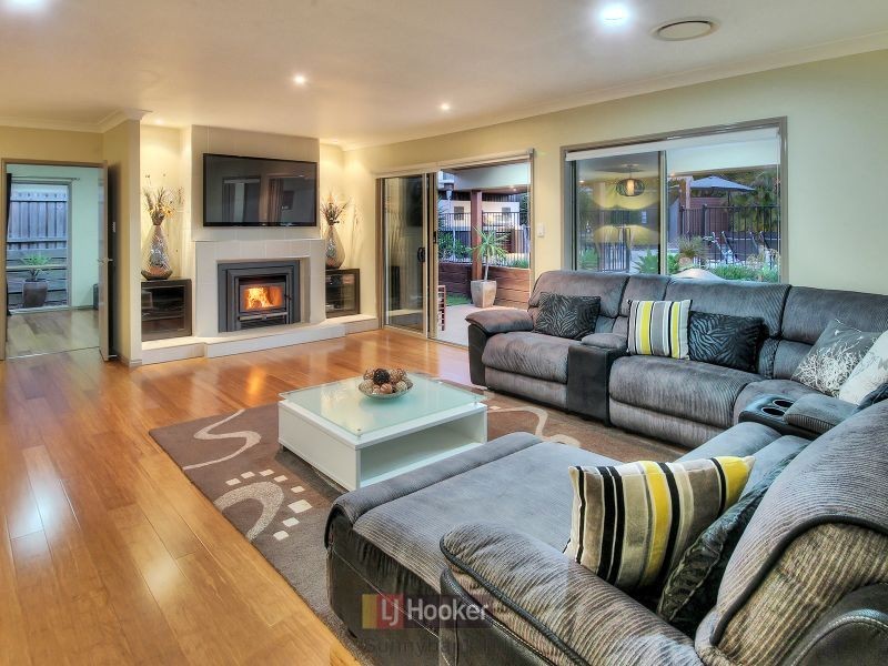 12 Lincon Place, Parkinson QLD 4115