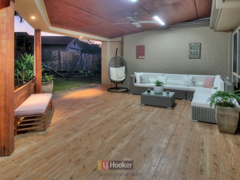 12 Lincon Place, Parkinson QLD 4115