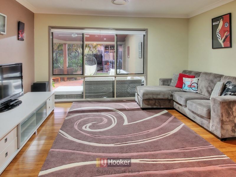 12 Lincon Place, Parkinson QLD 4115