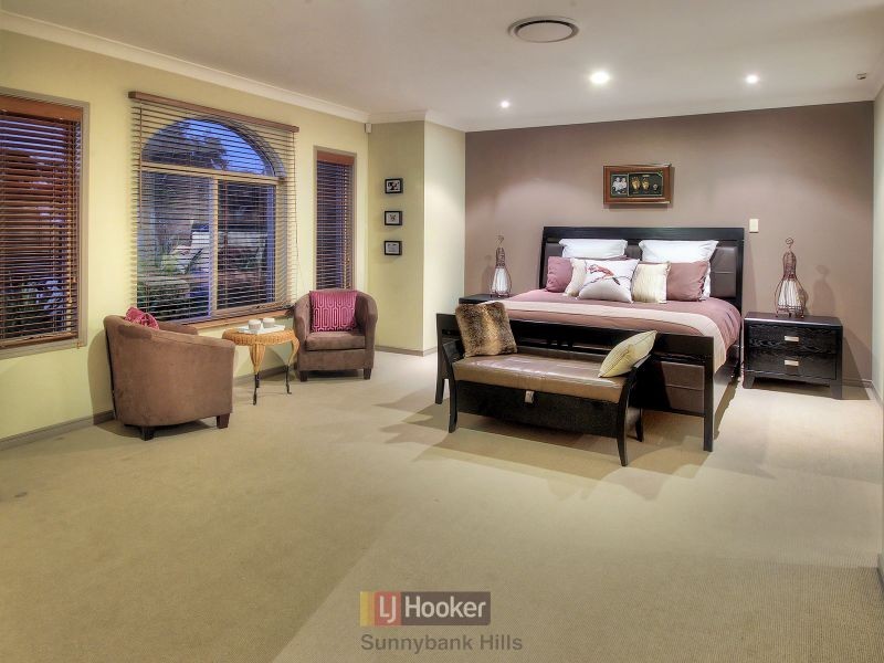 12 Lincon Place, Parkinson QLD 4115