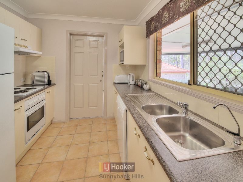 80 Paddington Crescent, Stretton QLD 4116