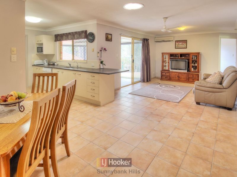 80 Paddington Crescent, Stretton QLD 4116