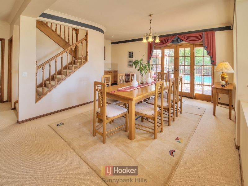 2 Capstan Place, Macgregor QLD 4109