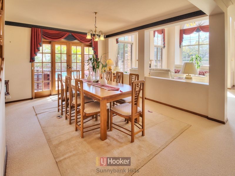 2 Capstan Place, Macgregor QLD 4109