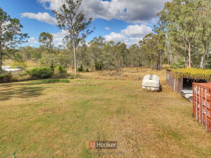 682 Middle Road, Greenbank QLD 4124