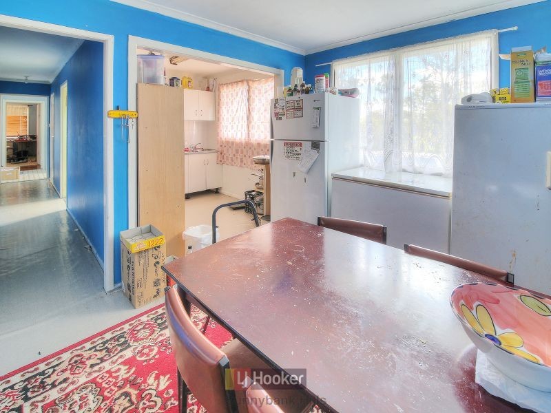 682 Middle Road, Greenbank QLD 4124