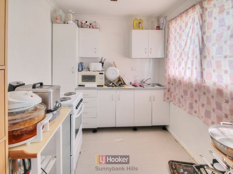 682 Middle Road, Greenbank QLD 4124