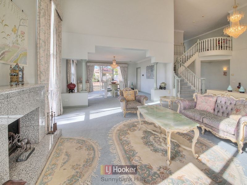 82 The Avenue, Sunnybank Hills QLD 4109