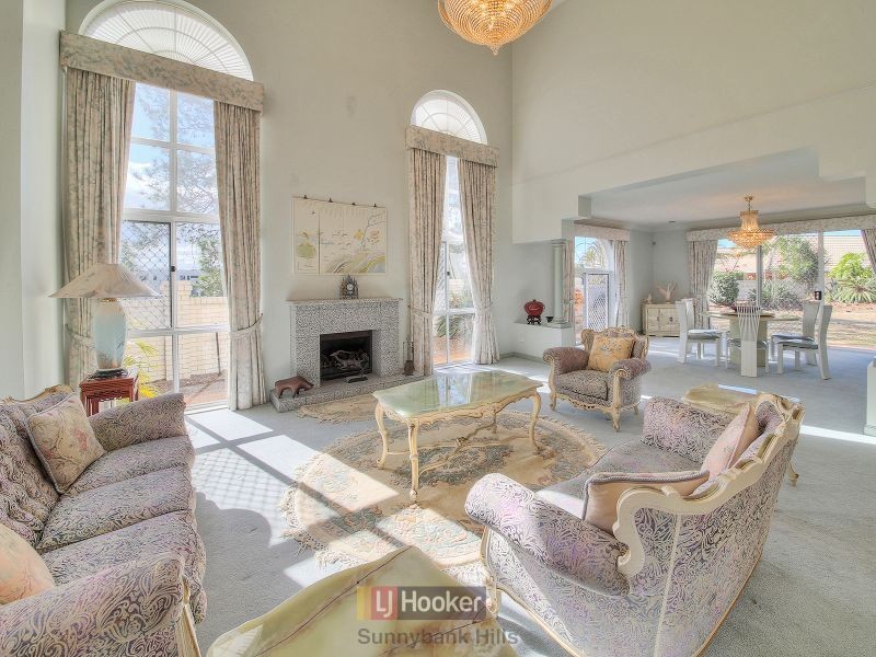 82 The Avenue, Sunnybank Hills QLD 4109