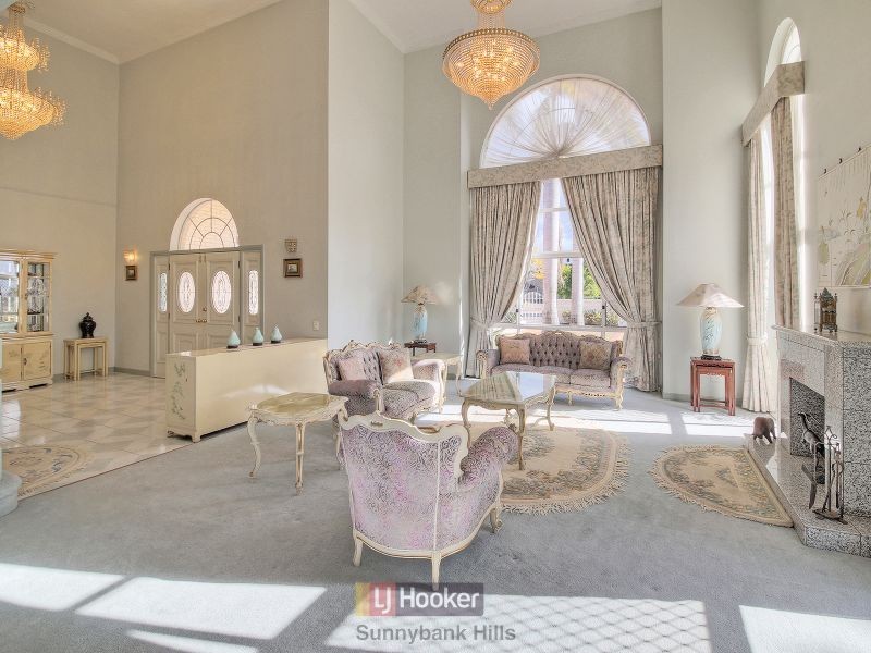 82 The Avenue, Sunnybank Hills QLD 4109