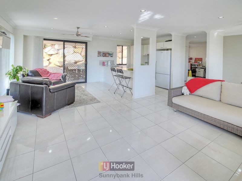 127 Stones Road, Sunnybank Hills QLD 4109