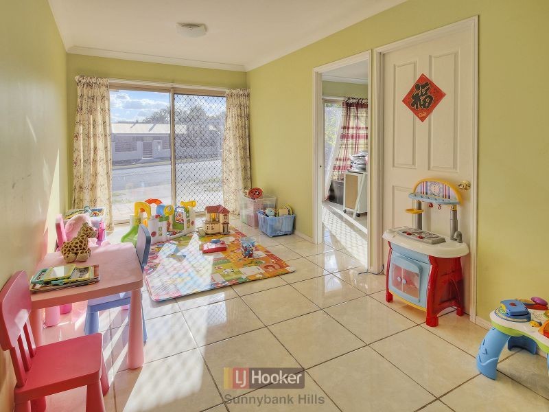 84 Nursery Avenue, Runcorn QLD 4113