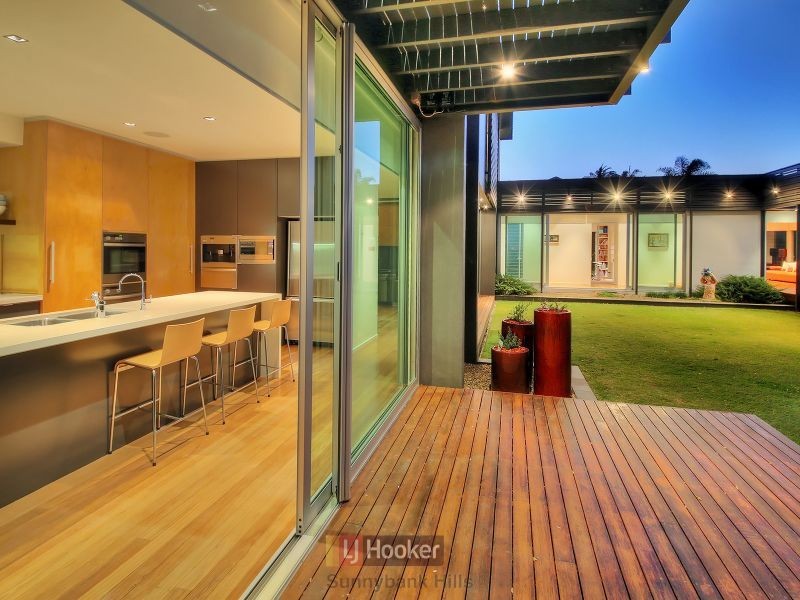 77 Janda Street, Robertson QLD 4109