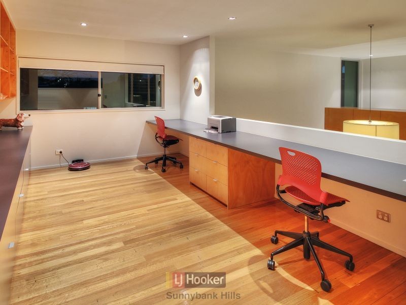 77 Janda Street, Robertson QLD 4109